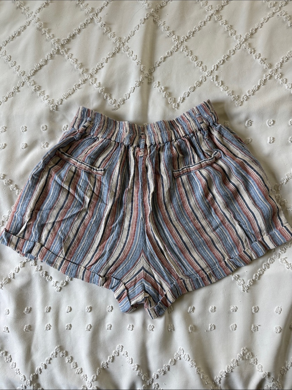 Angie Striped Women’s Shorts Size Medium - Picture 4 of 5